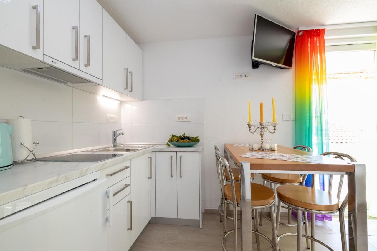 Apartmani Soldan Makarska Esterno foto