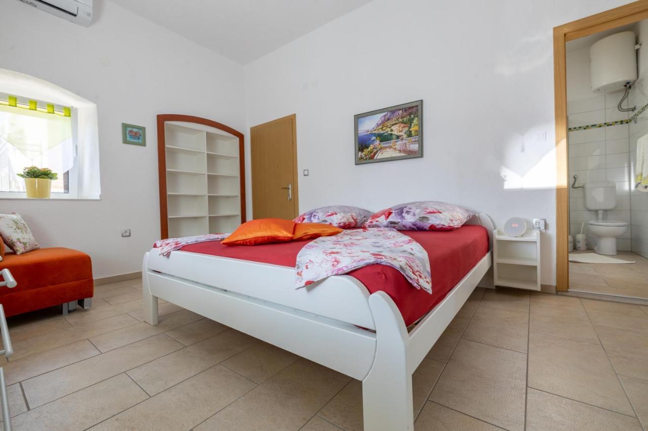 Apartmani Soldan Makarska Esterno foto