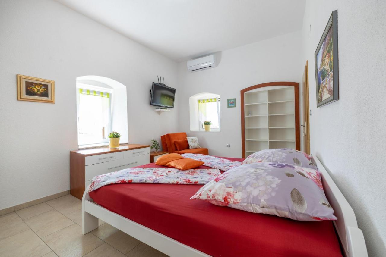 Apartmani Soldan Makarska Esterno foto