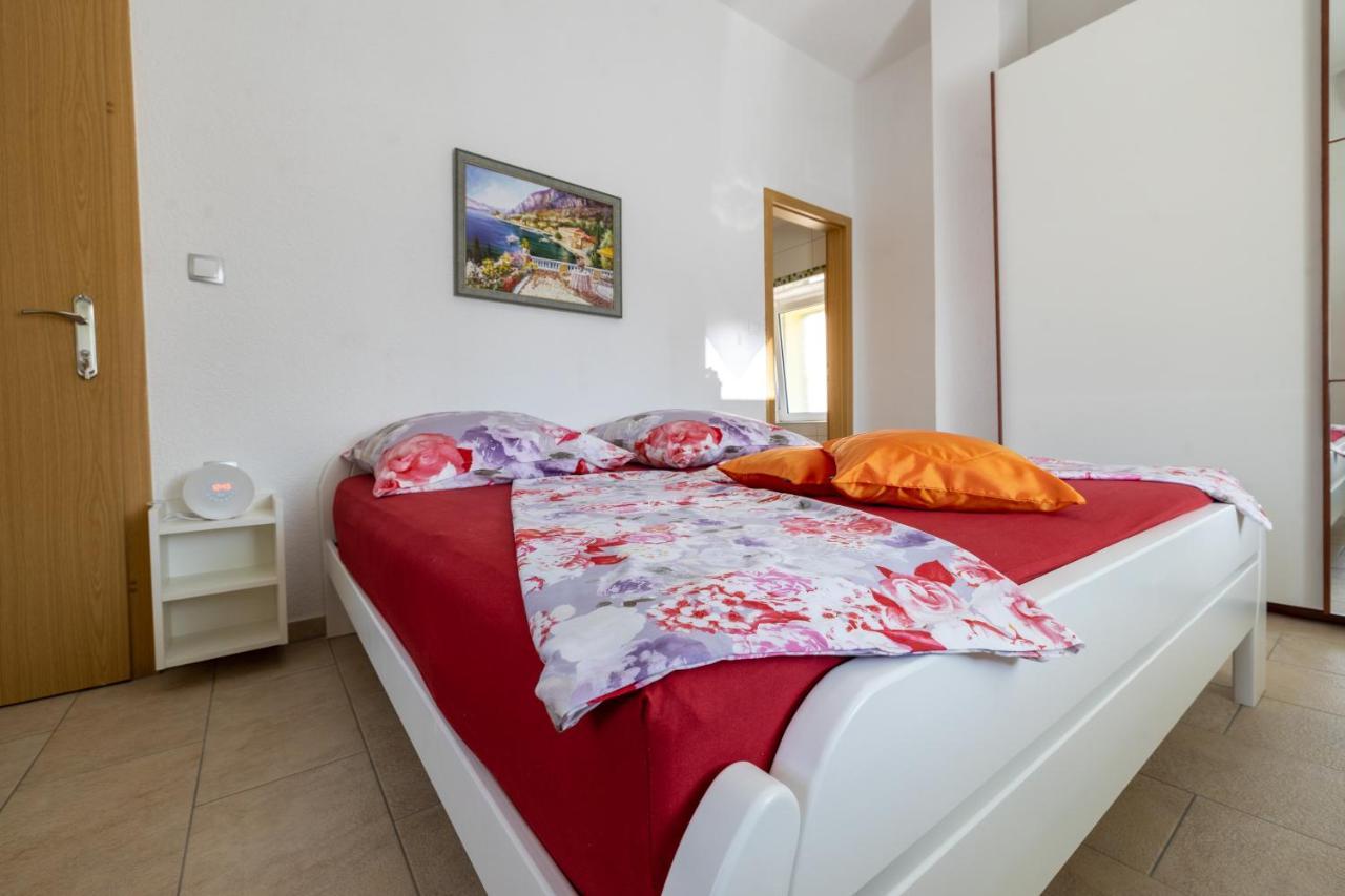 Apartmani Soldan Makarska Esterno foto