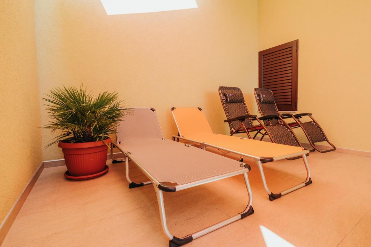 Apartmani Soldan Makarska Esterno foto