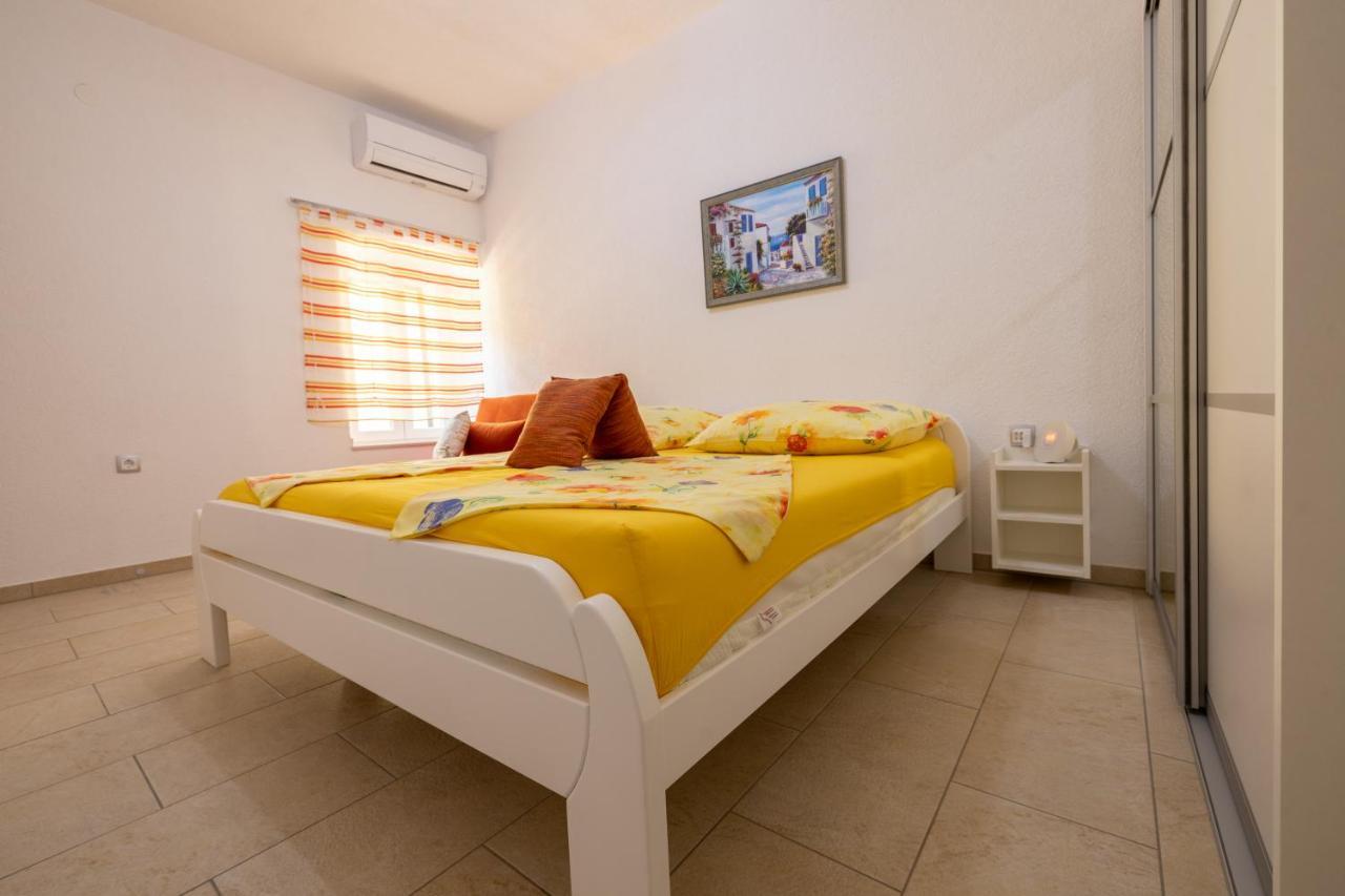 Apartmani Soldan Makarska Esterno foto