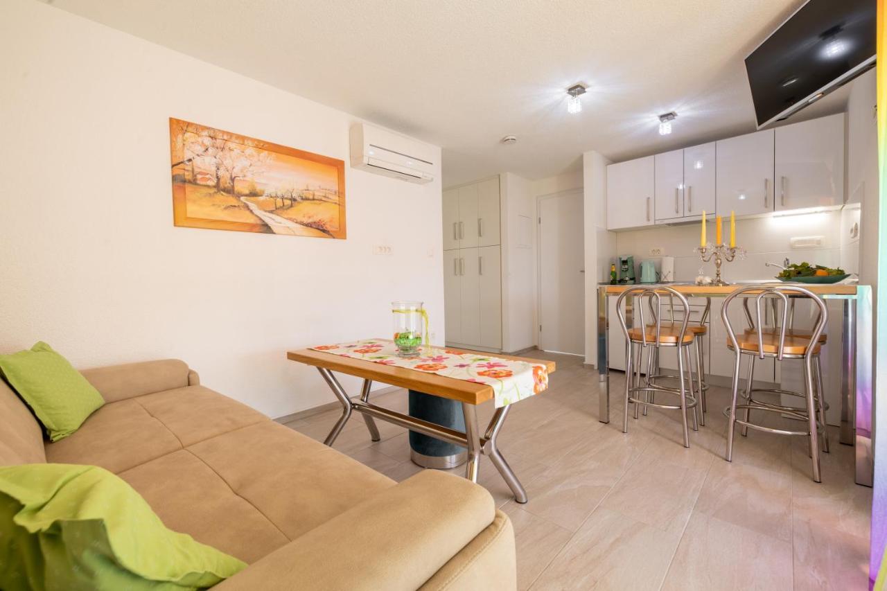 Apartmani Soldan Makarska Esterno foto
