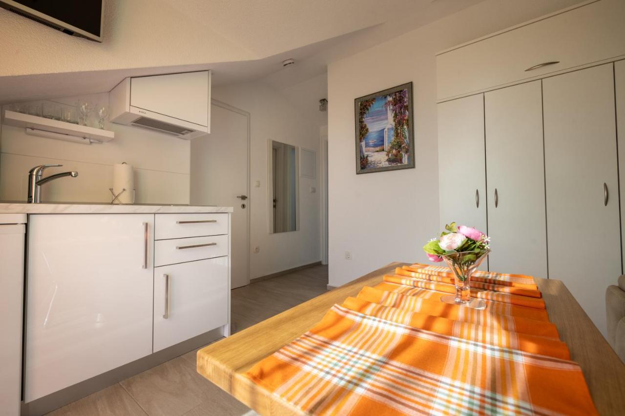 Apartmani Soldan Makarska Esterno foto